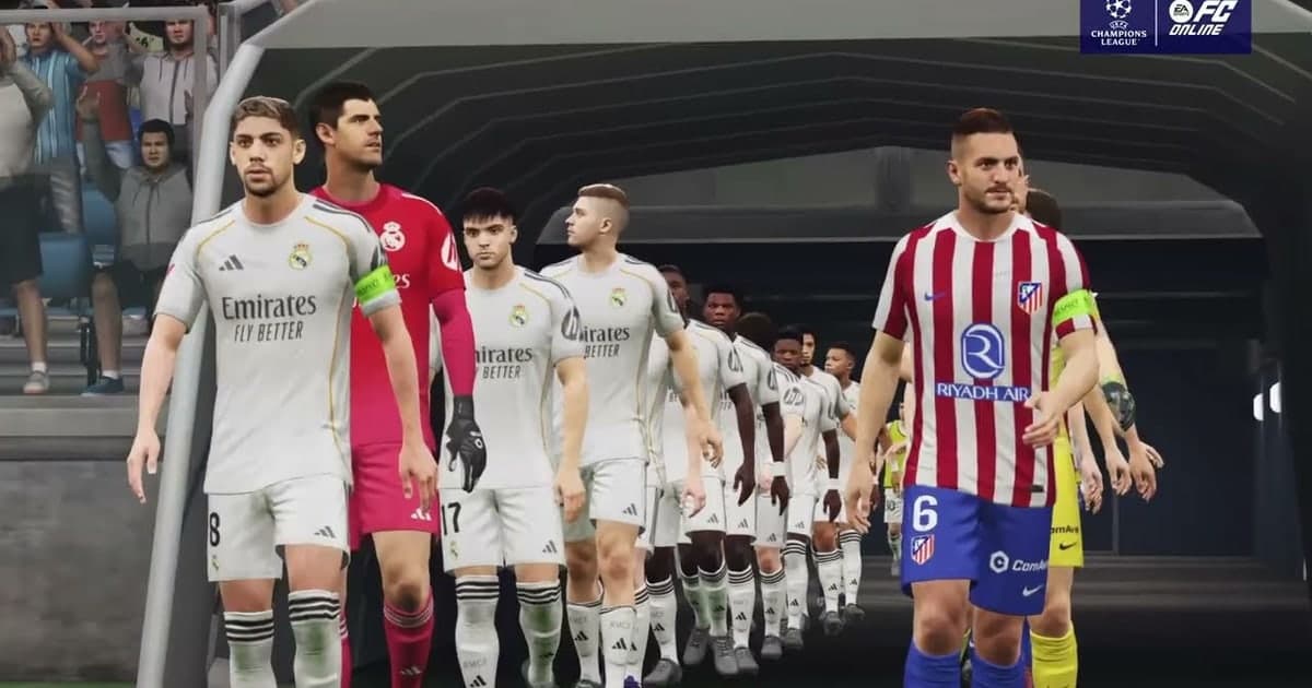 Tela de gameplay do FC Online com jogadores do Real Madrid e do Atlético de Madrid saindo do túnel antes do pontapé inicial