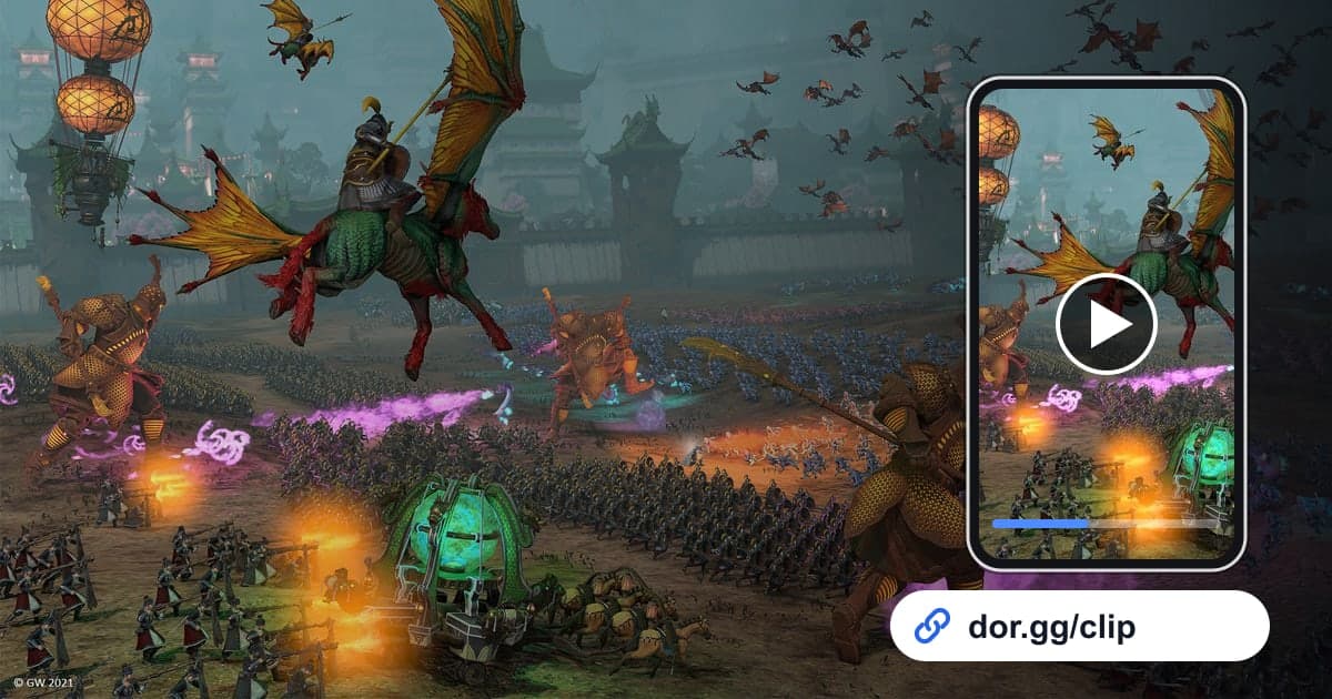 Arte de Total War: WARHAMMER III con un celular reproduciendo el clip y un link para compartir de dor.gg
